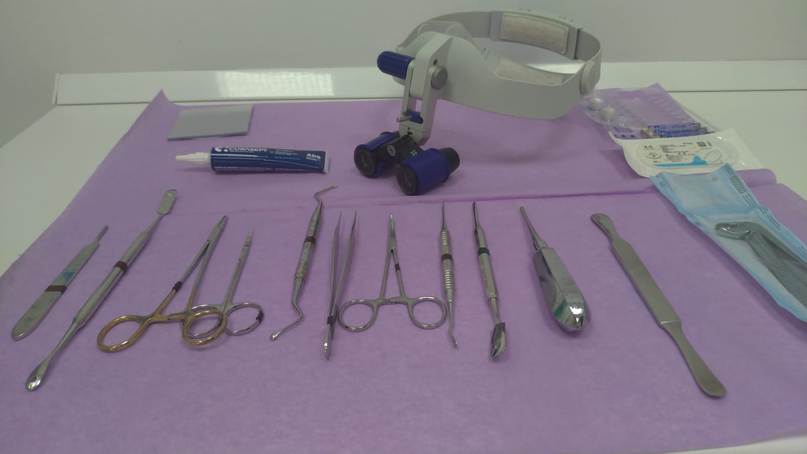 strumenti per la chirurgia orale